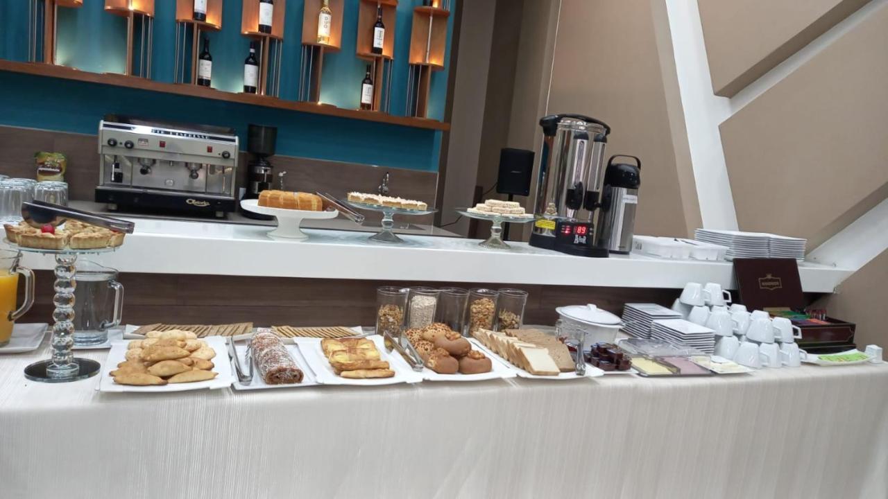Hotel Innova Tarija Zewnętrze zdjęcie